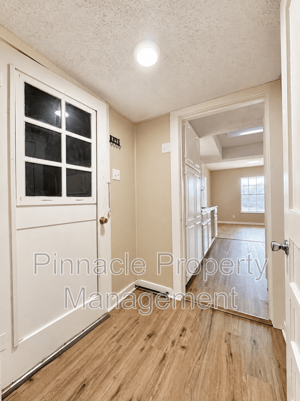 San Angelo House: 1209 Forest Park Avenue