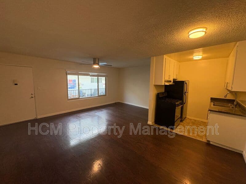 Santa Monica House: 2928 4th St