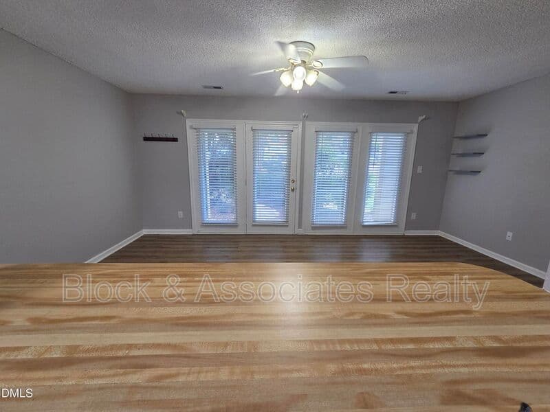 Raleigh Condo: 2011 Quaker Lndg