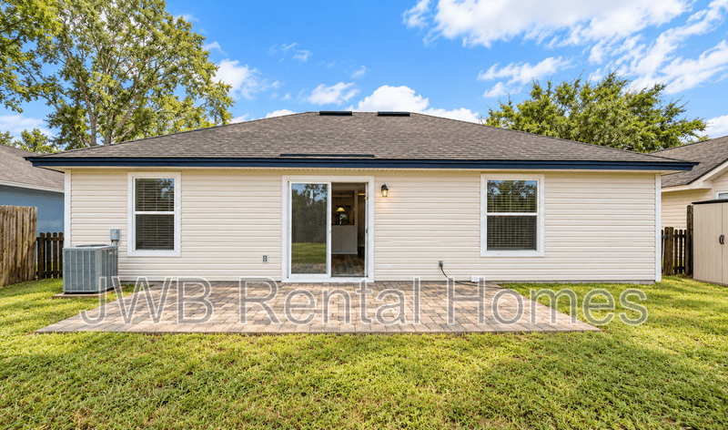 Jacksonville House: 4483 Cobblefield Cir E