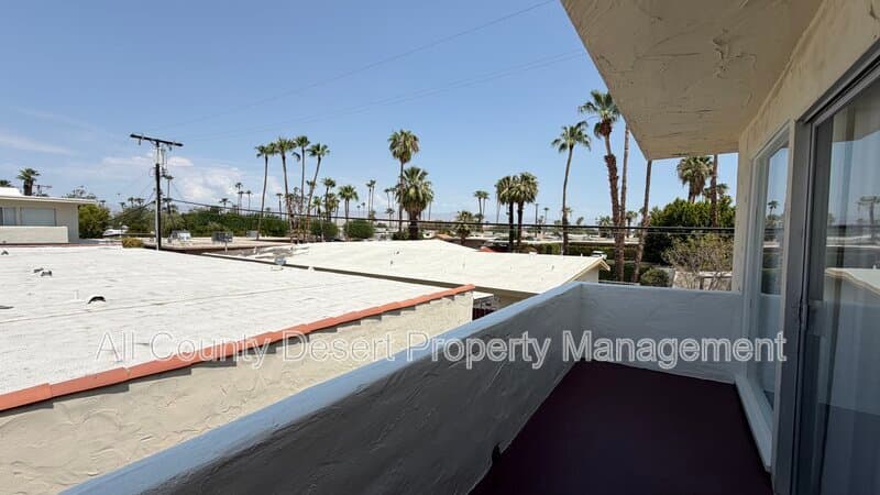Palm Springs Condo: 550 El Cielo Road