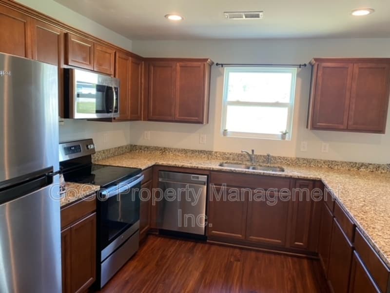 Boiling Springs House: 811 Millsgrove Court