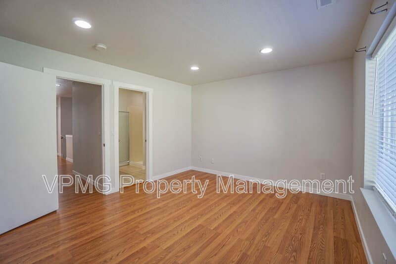 Vancouver Townhome: 2839 NE Stapleton Rd