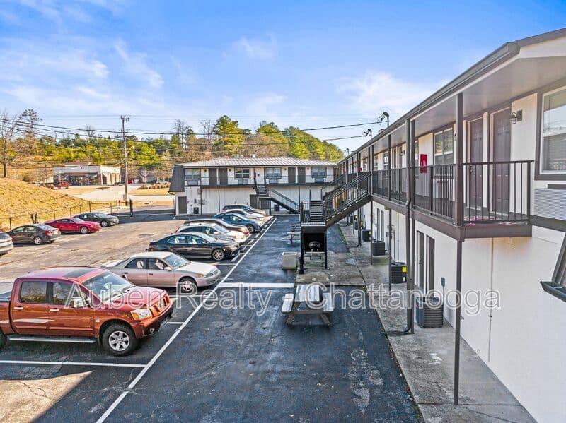 Hixson Condo: 5519 HIGHWAY 153 APT L