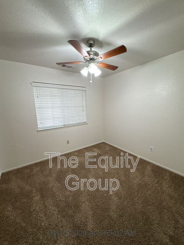 Visalia House: 1328 South Rossmoor