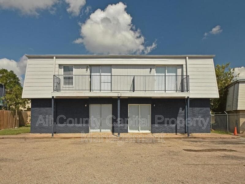 Austin Condo: 302 Carmen Ct