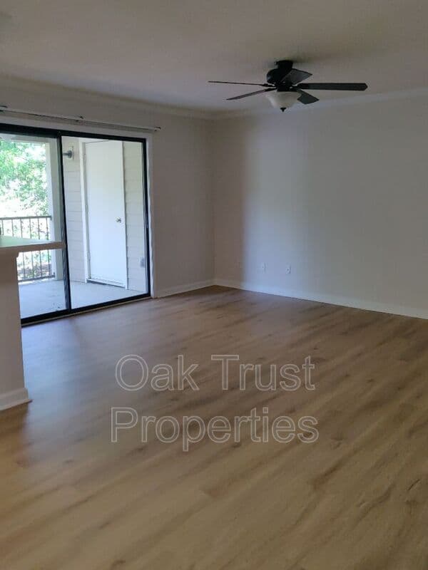 Mt Pleasant Condo: 1829 Villa Maison