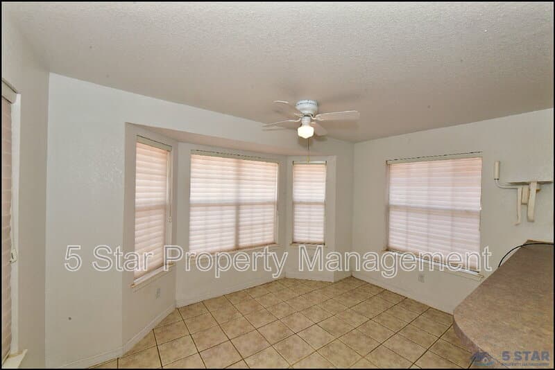 El Paso House: 14101 Koshare Ct