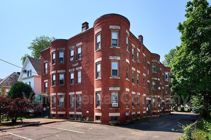 Northampton Condo: 18 Orchard Street - 2