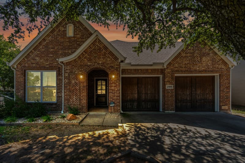 Fort Worth House: 2909 Gordon Avenue