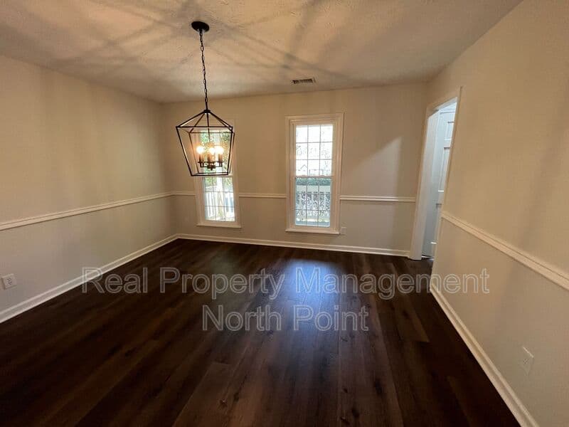 Johns Creek House: 11010 Spotted Pony Trail