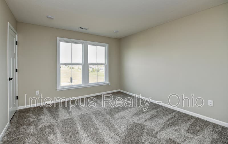 Grove City House: 1003 Beehive Grv