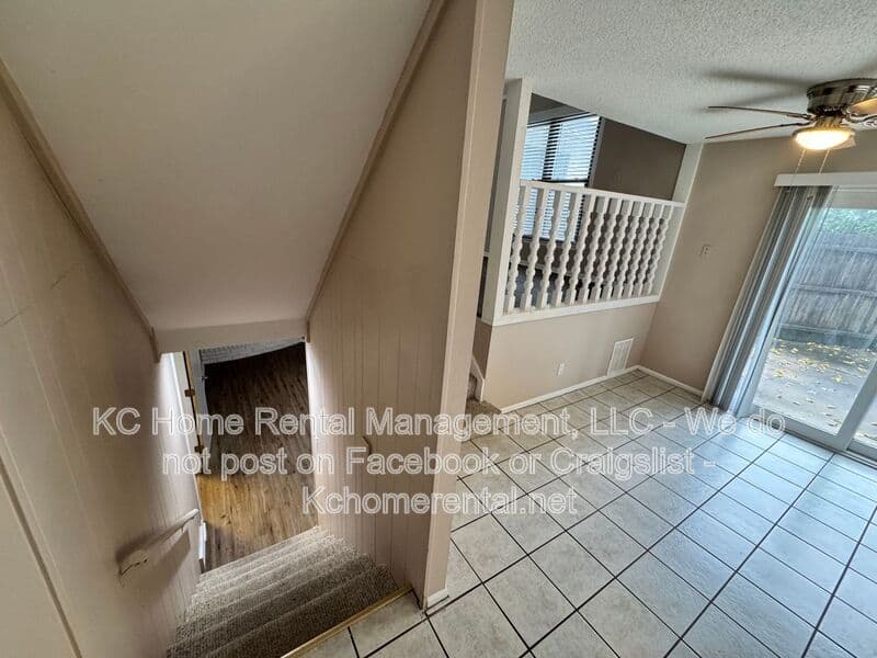 Olathe House: 1429 SE Sheridan