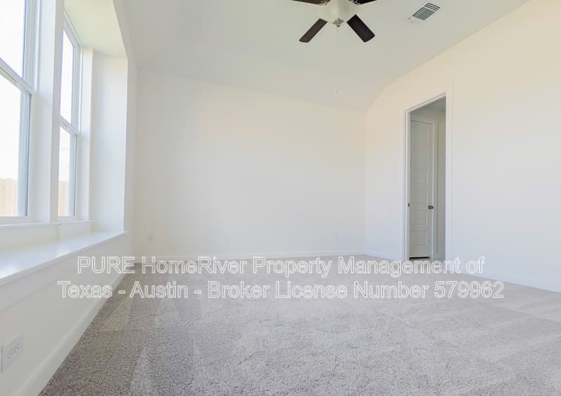 Round Rock House: 4345 Chapel Hill St