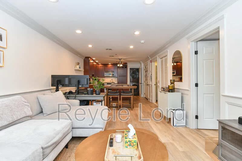 Hoboken Condo: 219 Willow Ave