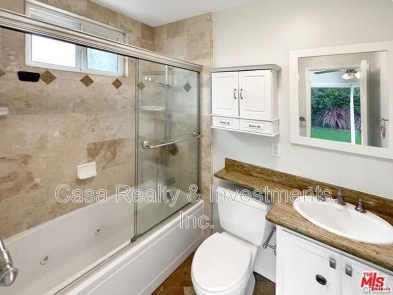 San Pedro House: 1106 W Paseo Del Mar