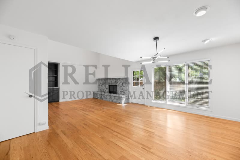 Wichita House: 7211 Bainbridge Road