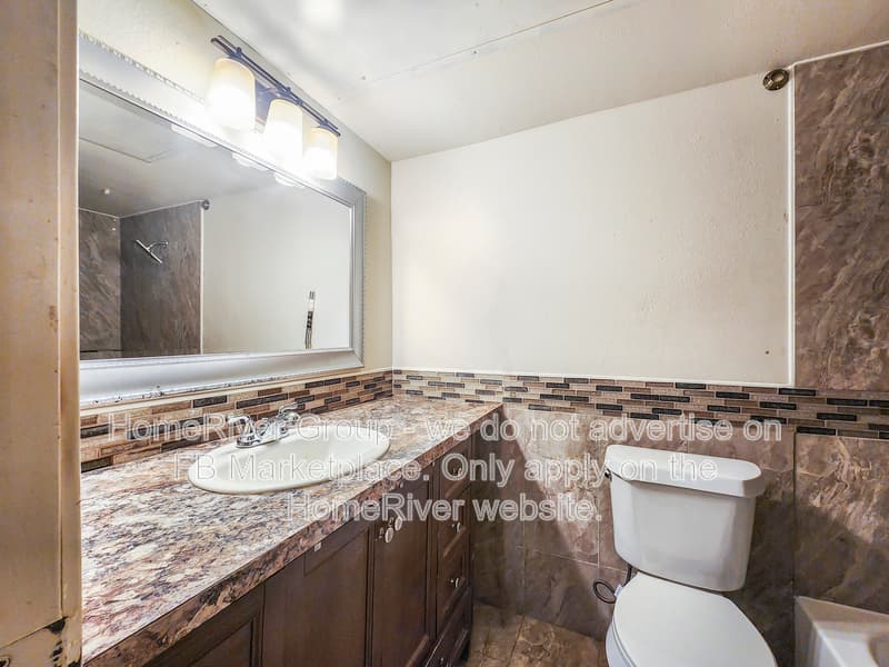 Houston Condo: 2820 S Bartell Dr
