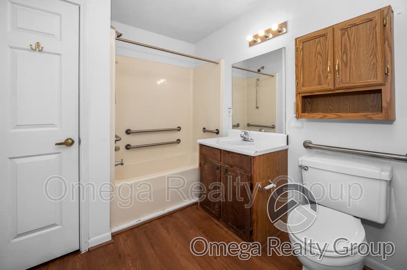 Columbiana Condo: 100 Egg And Butter Rd