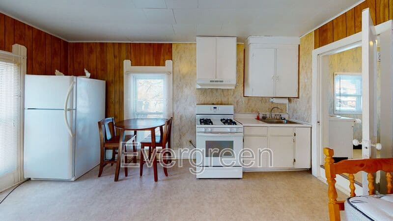 Mercer Condo: 433 Greenville Ave
