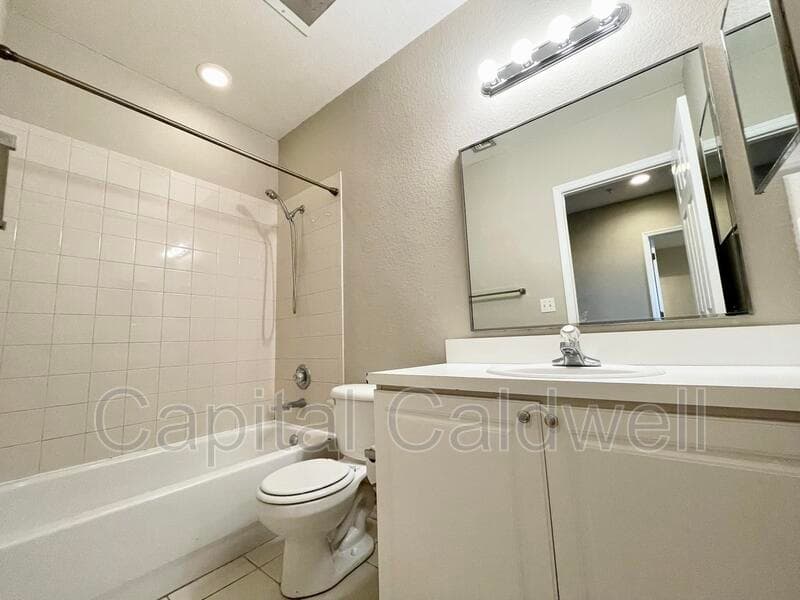 Tampa Condo: 2002 E 5th Ave #303