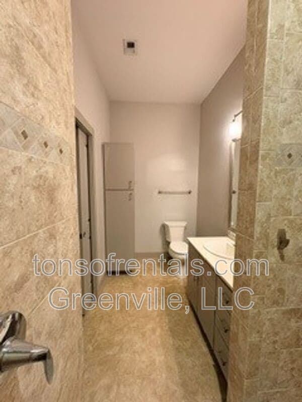 Greenville Condo: 98 E. McBee Ave.