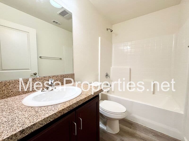 Hesperia House: 9550 Tamarisk Ave.