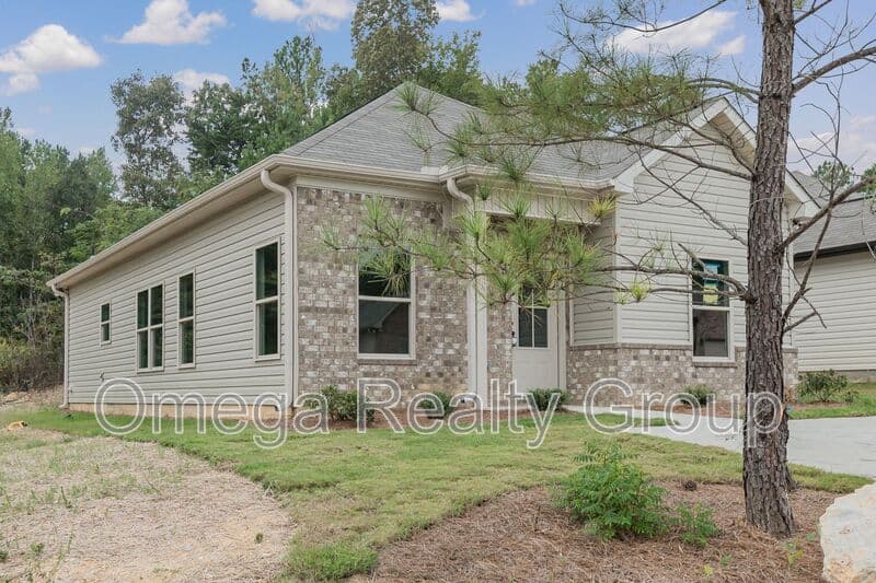Odenville House: 200 Cedar Ridge