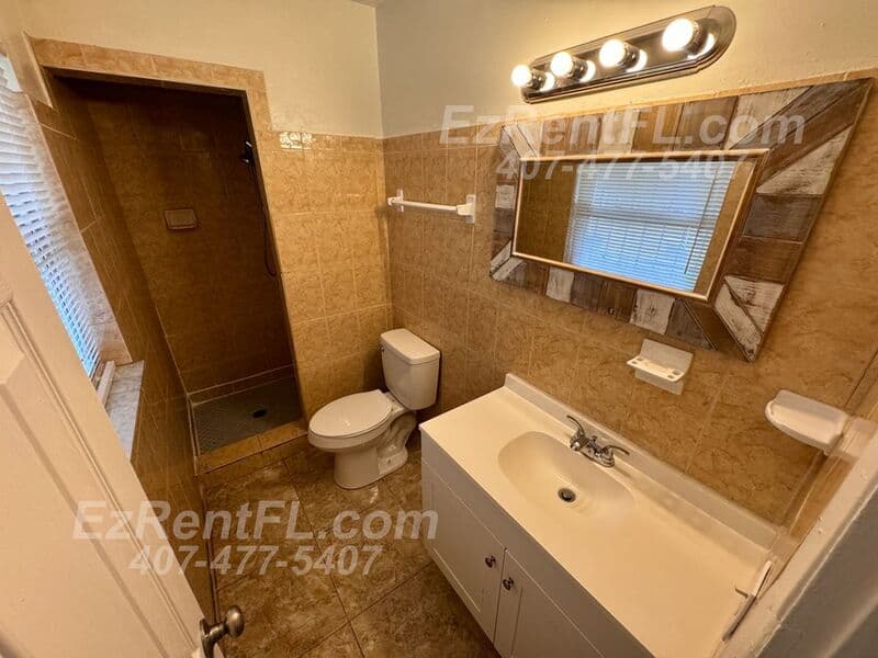 Orlando House: 6132 Oakcrest Circle
