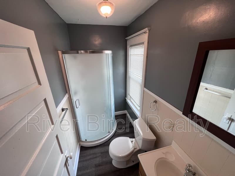 Springfield House: 719 N Eighth Street