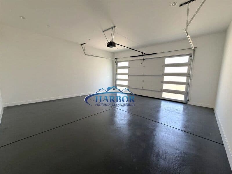Torrance House: 2126 W 238th Street