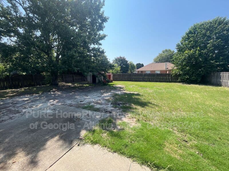 Grovetown House: 127 Redford Dr