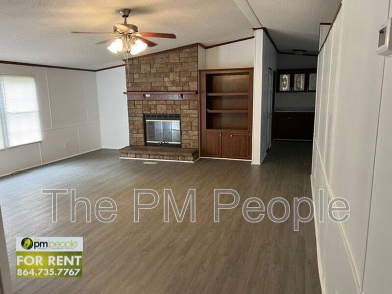 Easley House: 920 Prince Perry Rd.