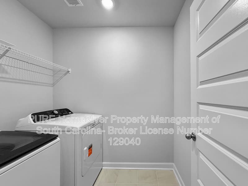 Spartanburg House: 200 Moretz Pl