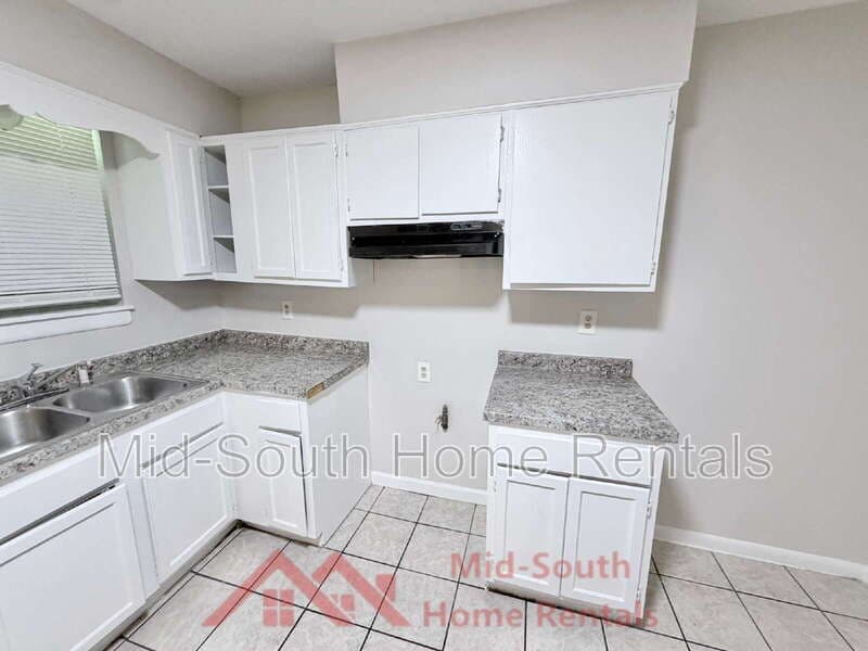 Memphis House: 5151 Corkwood Dr
