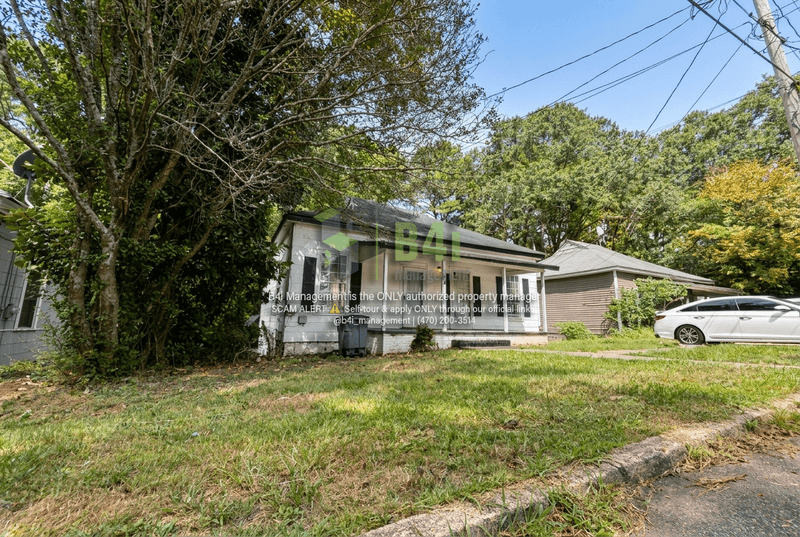 LaGrange House: 114 McGee Street