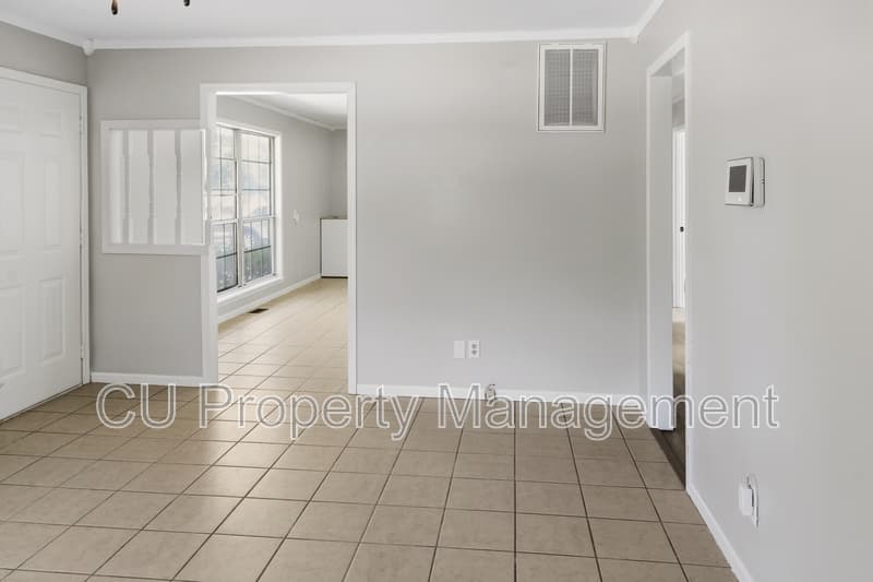 Champaign House: 3213 York