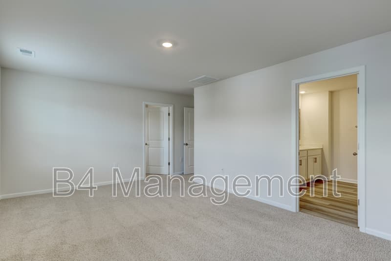 Boiling Springs House: 4134 Springshire Ln