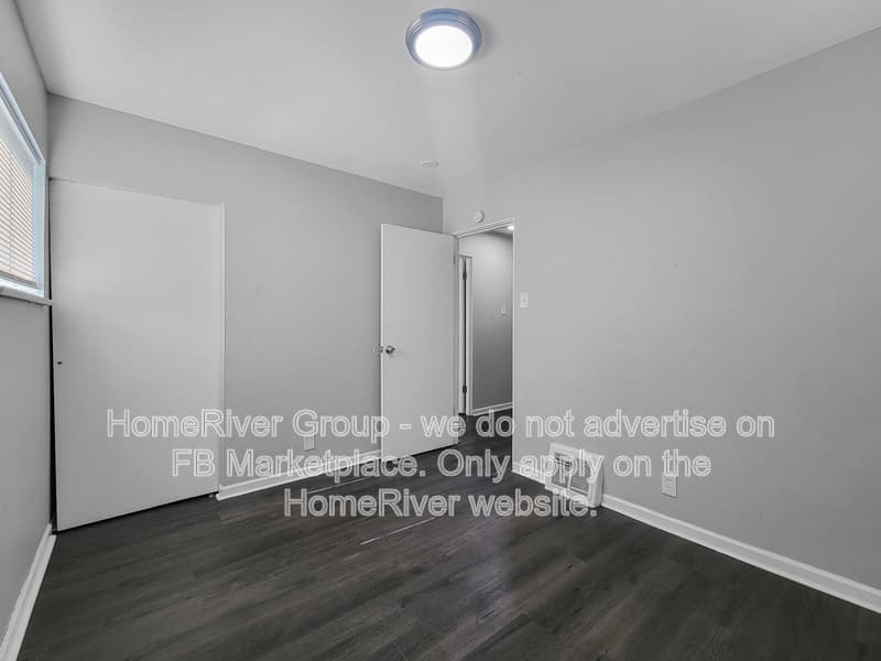 Saint Louis House: 10648 Spring Garden Dr