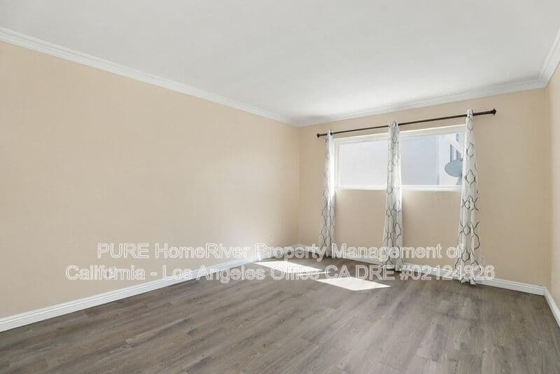 Los Angeles House: 2852 Sawtelle Blvd