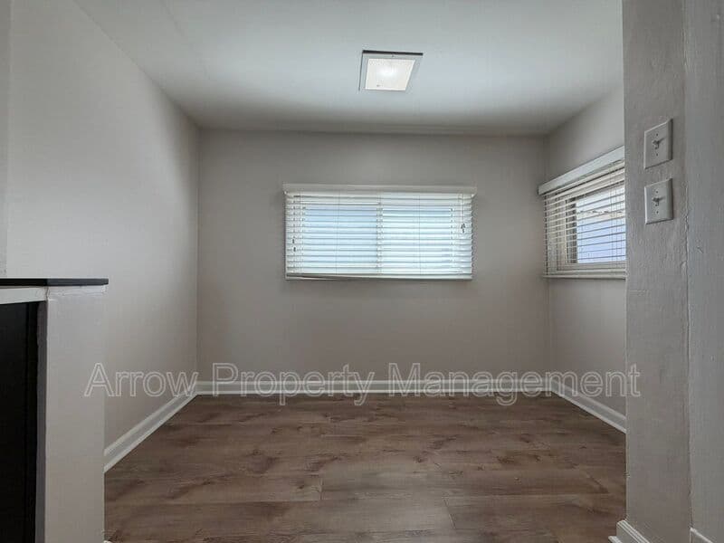 Lincoln Condo: 1459 Plum