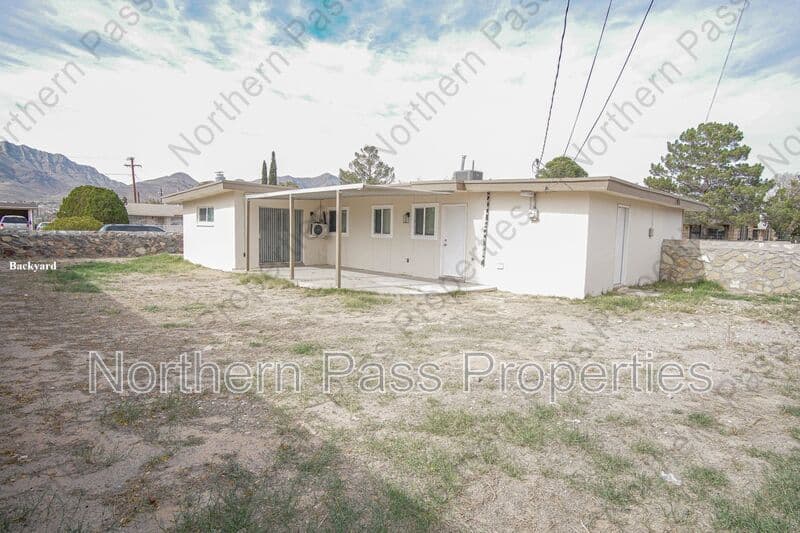 El Paso House: 4920 Alps