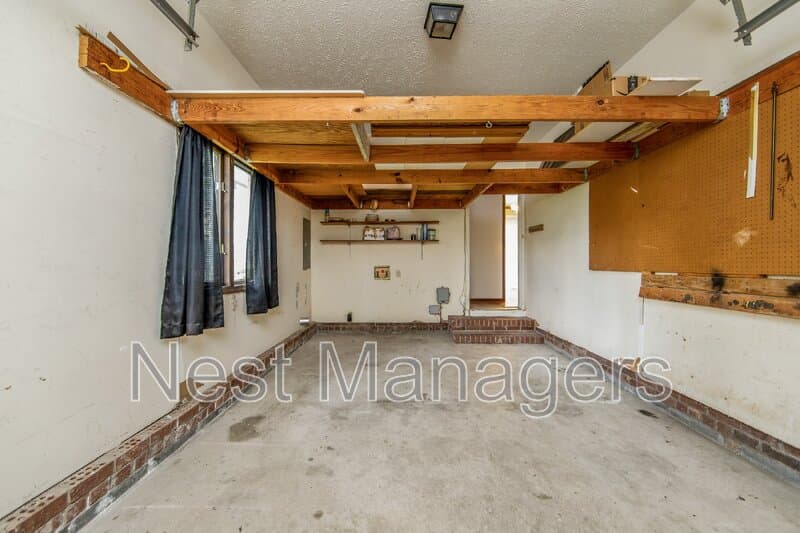 Fayetteville House: 3597 Hastings Drive