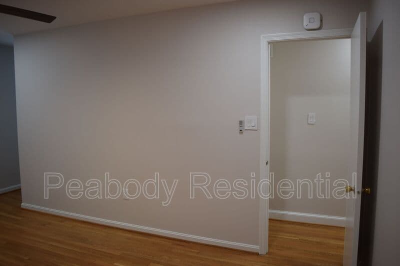 Alexandria House: 1013 N Vail St
