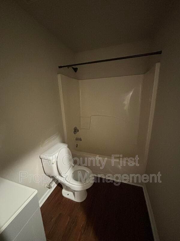 Unit 2 
College Park House: 2829 Windsor Forrest Ct