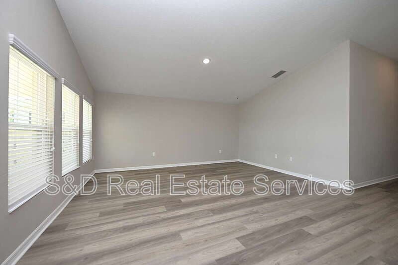 Lakeland House: 5511 Arlington River Drive