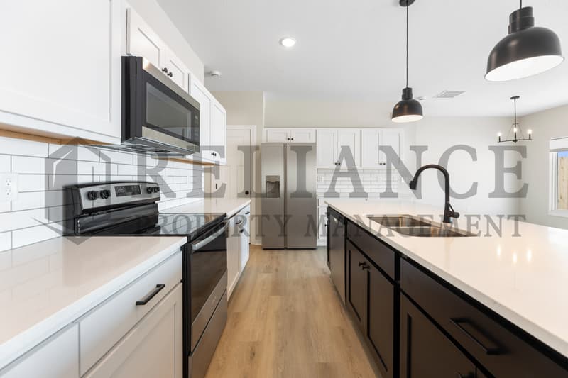 Maize Condo: 12518 W Fennec St