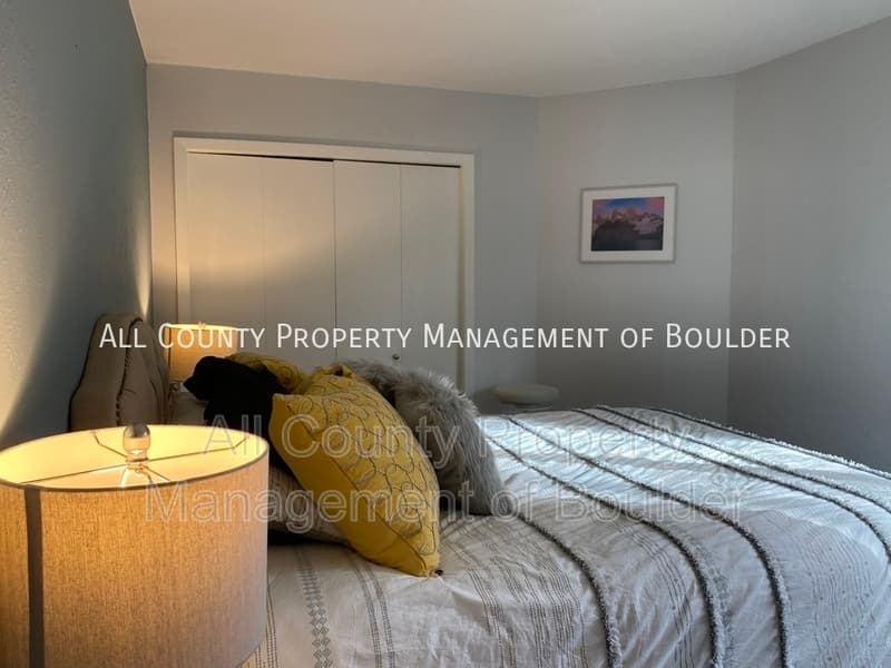 Boulder Townhome: 2982 Shady Hollow West