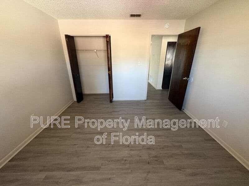 Ocala House: 2040 SE 40th St Rd 1-4