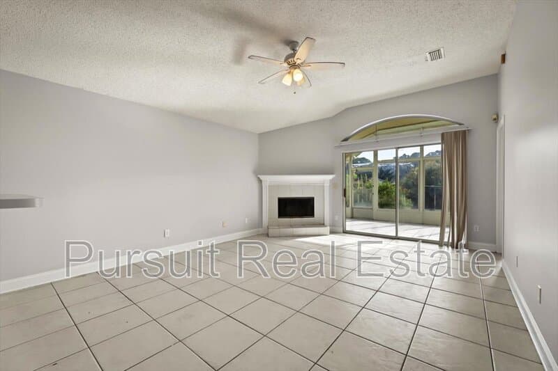 Jacksonville House: 2791 Lantana Lakes Drive West